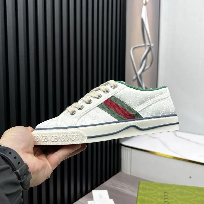 Gucci Tennis Compact 25193