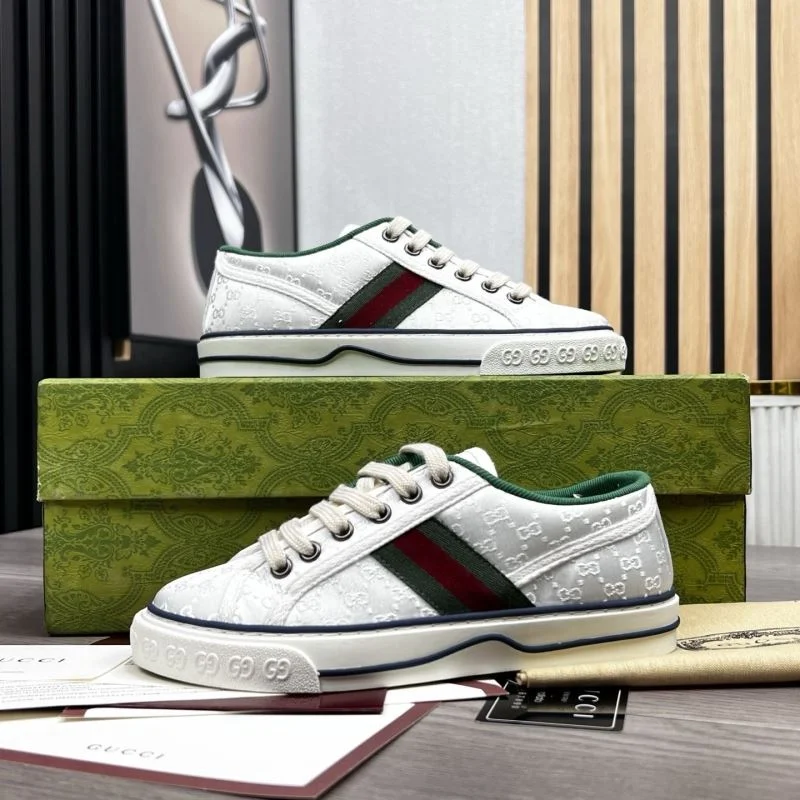 Gucci Tennis Compact 25193