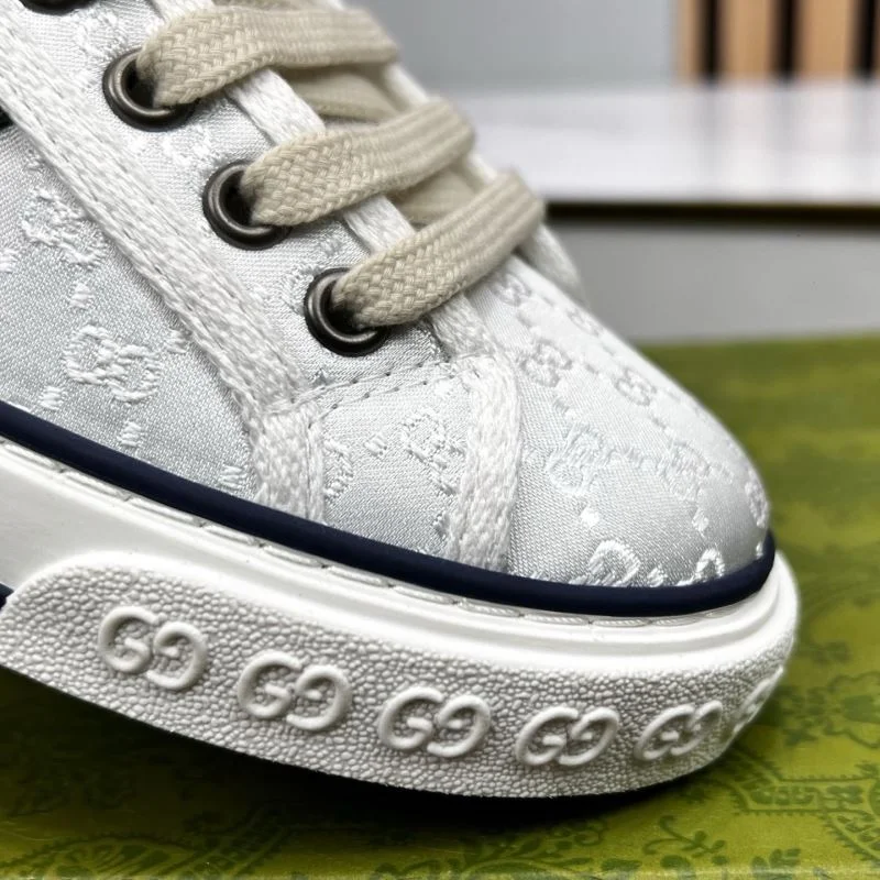 Gucci Tennis Compact 25193