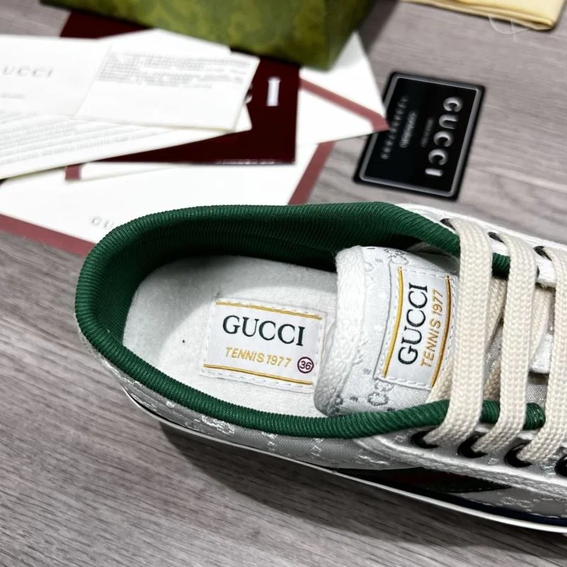 Gucci Tennis Compact 25193