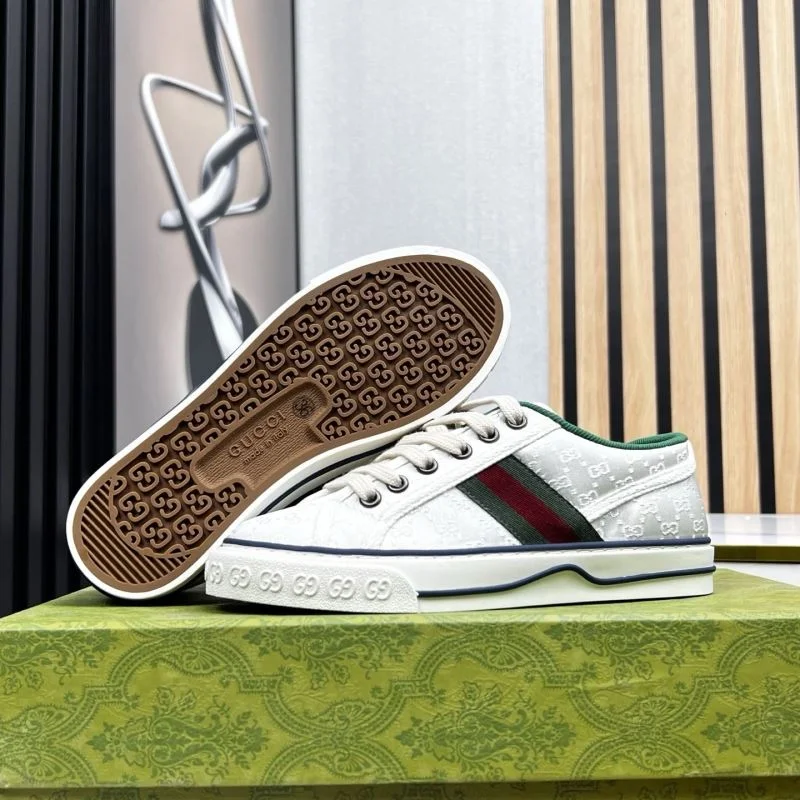 Gucci Tennis Compact 25193
