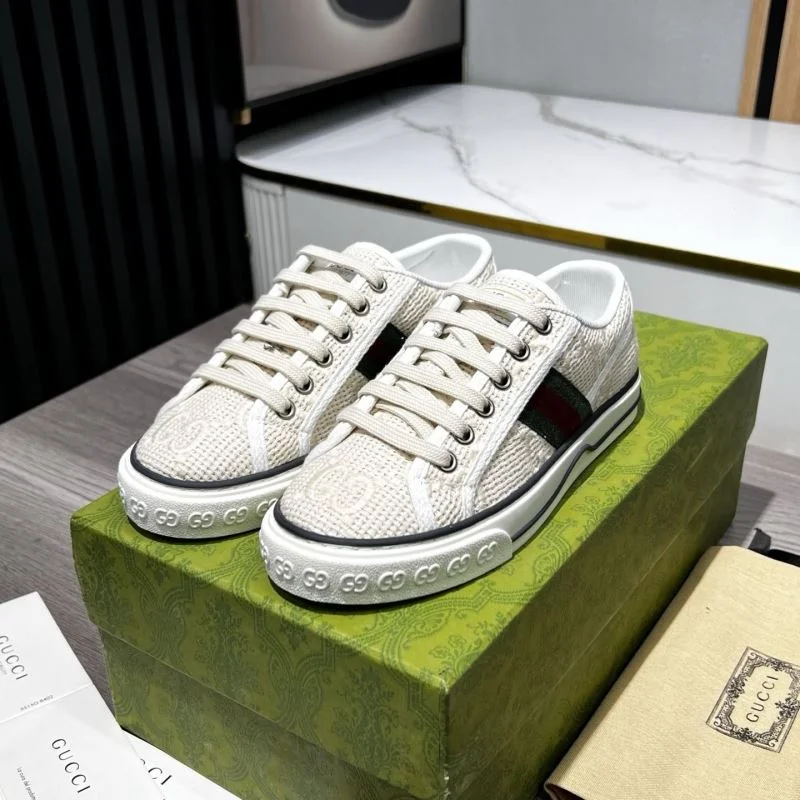 Gucci Tennis Breathable 25217