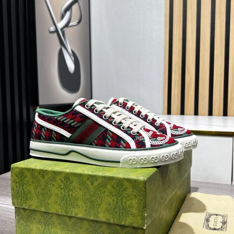 Gucci Tennis Durable 25161