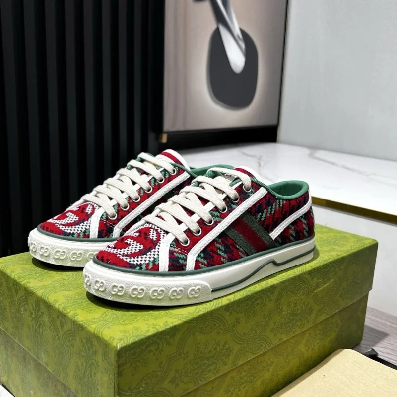 Gucci Tennis Durable 25161