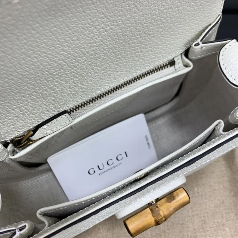 Neat Gucci Top Handle Bags 50230