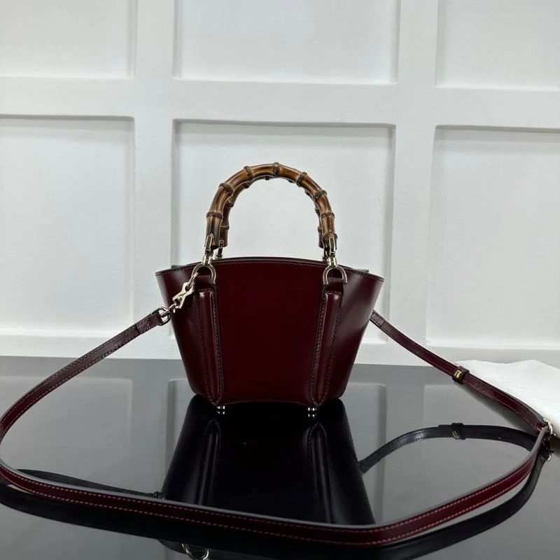 Breathable Gucci Top Handle Bags 50211