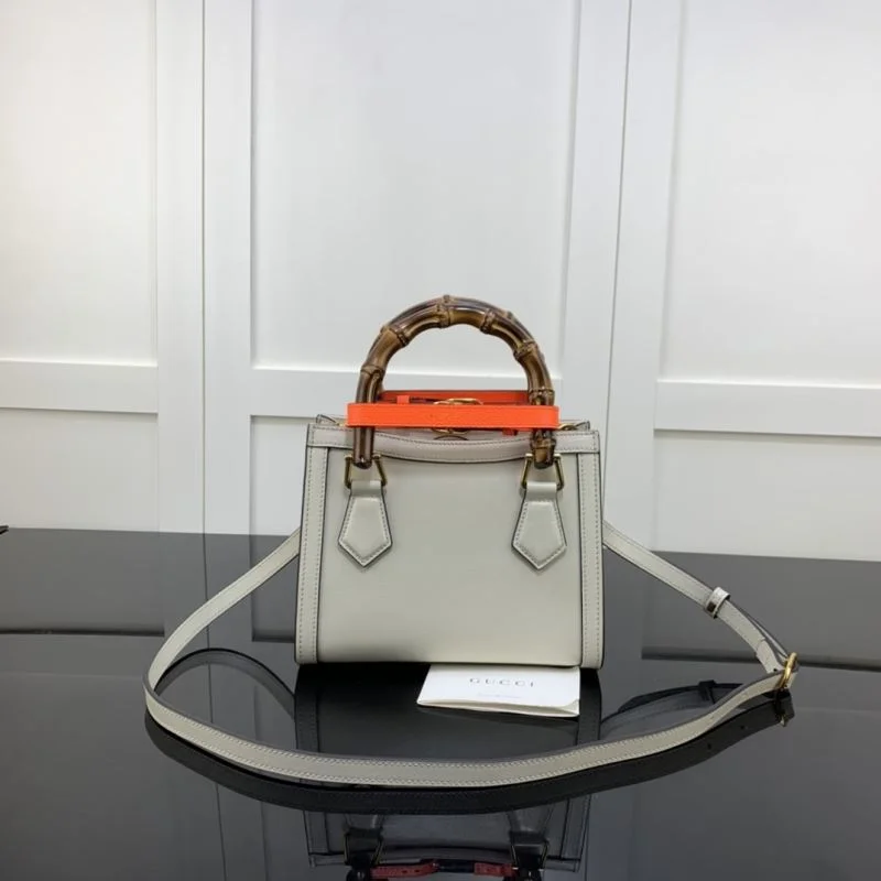 Unisex Gucci Top Handle Bags 50202
