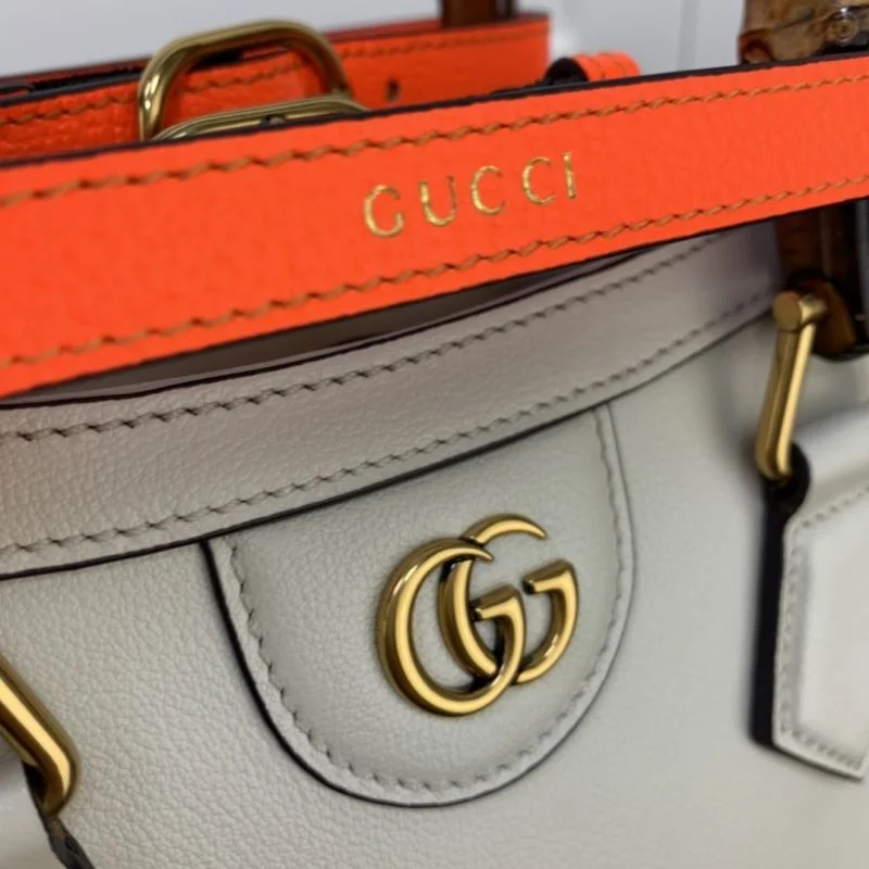 Unisex Gucci Top Handle Bags 50202