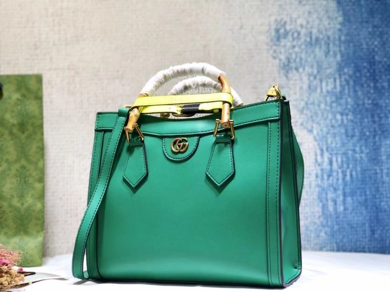 Sporty Gucci Top Handle Bags 80687