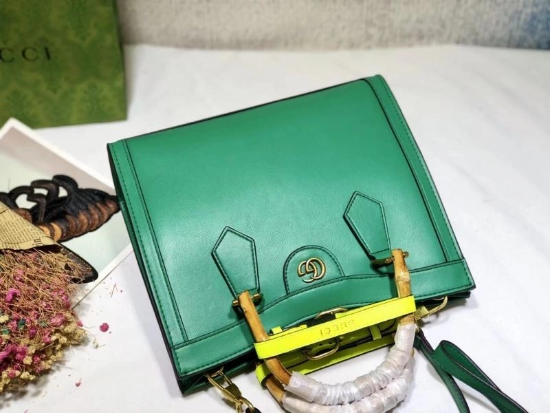 Sporty Gucci Top Handle Bags 80687
