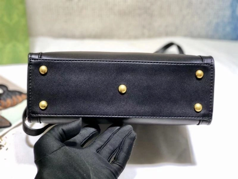Trendsetting Gucci Top Handle Bags 80676