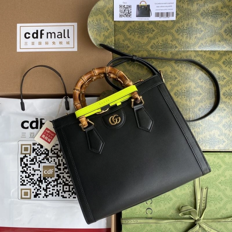 Neat Gucci Top Handle Bags 77634