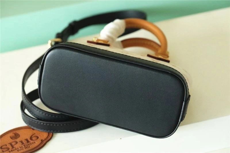 Gucci Top Handle Bags Lightweight 77614