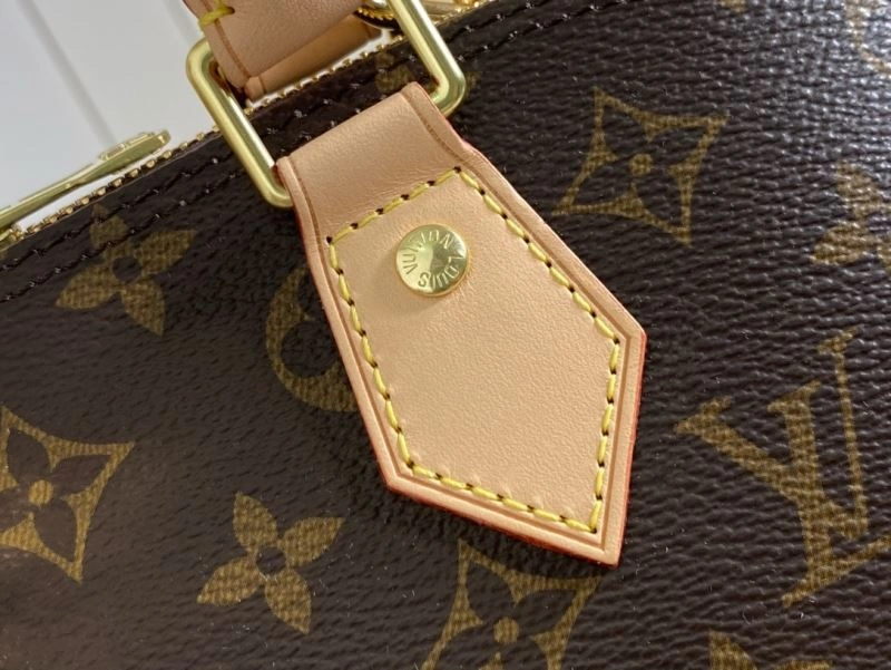 Contemporary Gucci Top Handle Bags 77611