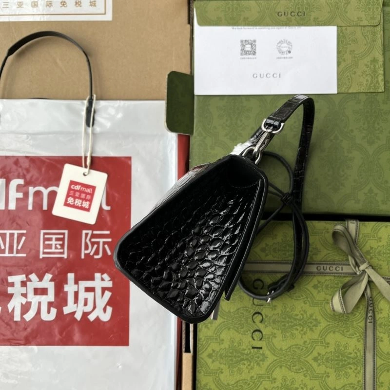 Cozy Gucci Top Handle Bags 74425