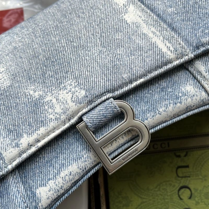 WaterResistant Gucci Top Handle Bags 74408