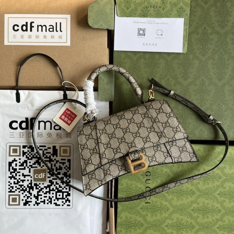 Breathable Gucci Top Handle Bags 74400