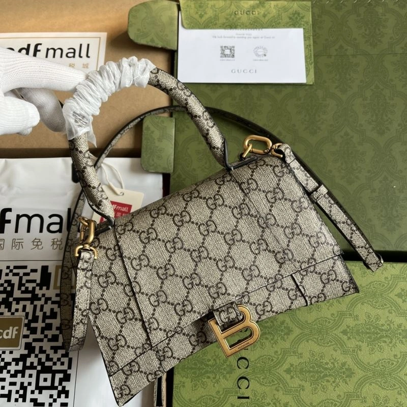 Breathable Gucci Top Handle Bags 74400