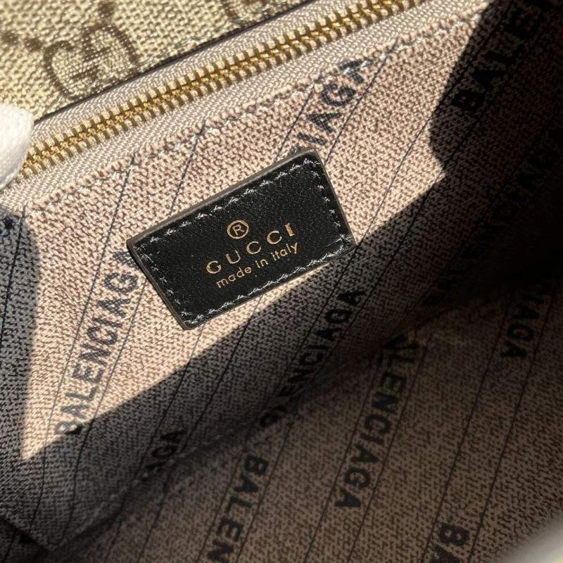 Breathable Gucci Top Handle Bags 74400