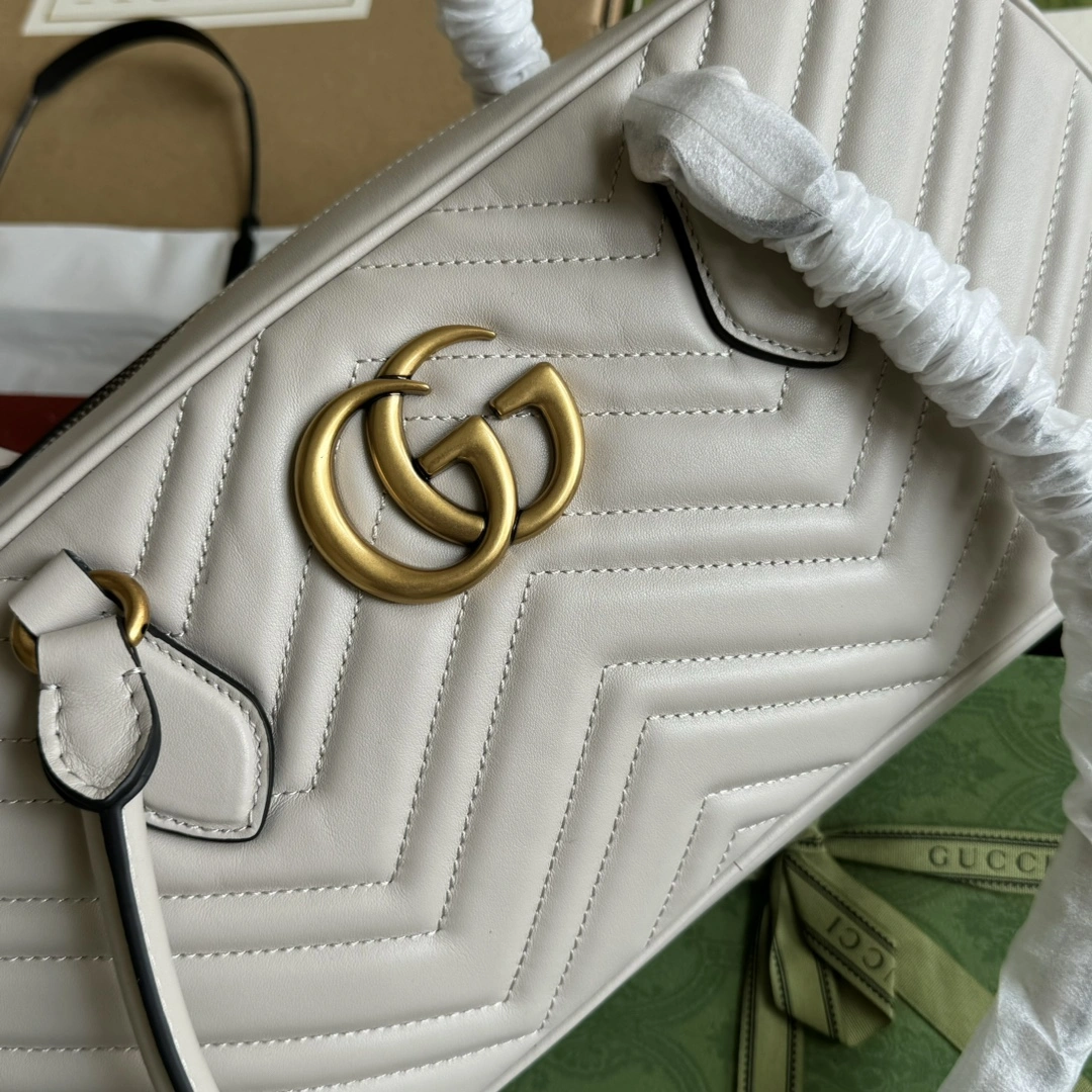Gucci Top Handle Bags Breathable 72252
