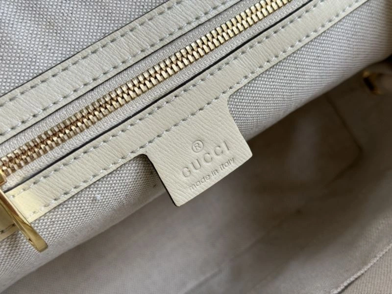 Neat Gucci Top Handle Bags 67304