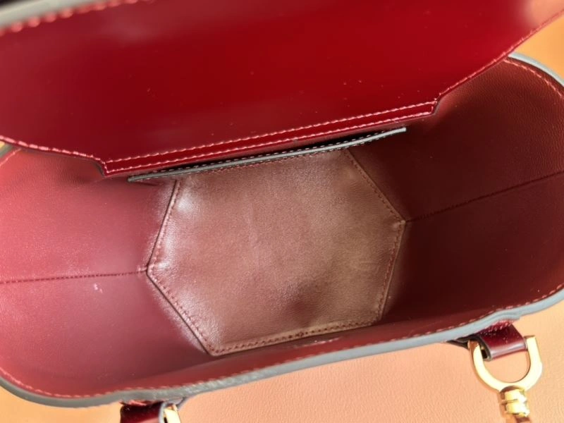 Versatile Gucci Top Handle Bags 64782