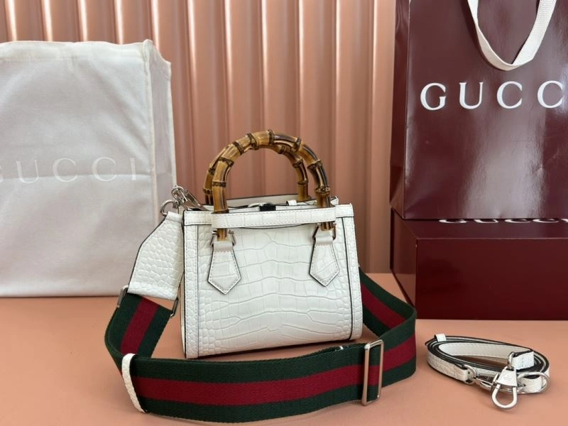 Vibrant Gucci Top Handle Bags 64768