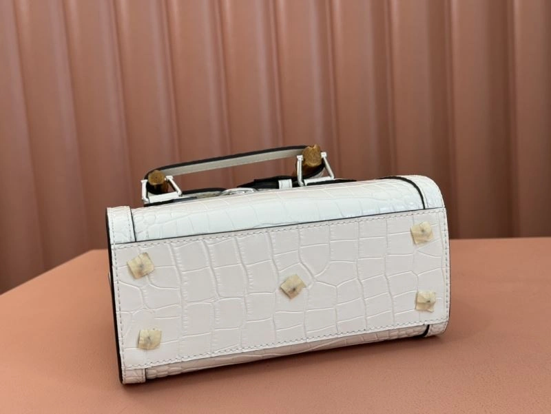 Vibrant Gucci Top Handle Bags 64768