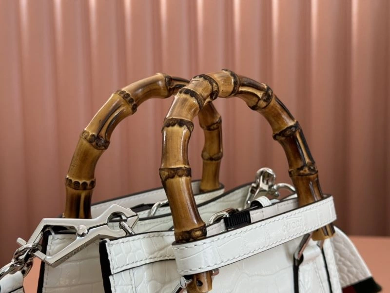 Vibrant Gucci Top Handle Bags 64768