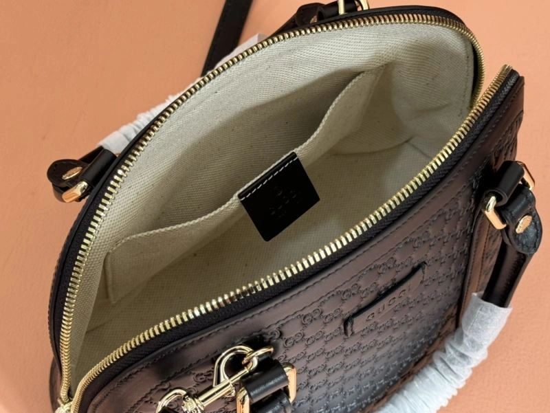 Flexible Gucci Top Handle Bags 64770