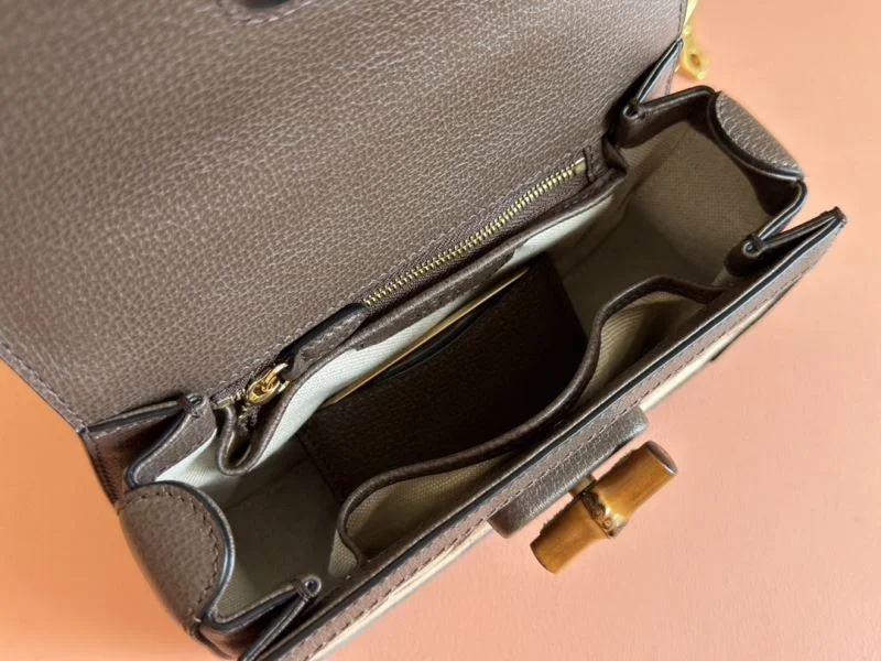 Neat Gucci Top Handle Bags 49592