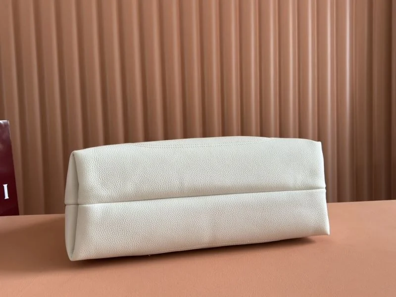 Durable Gucci Top Handle Bags 49589