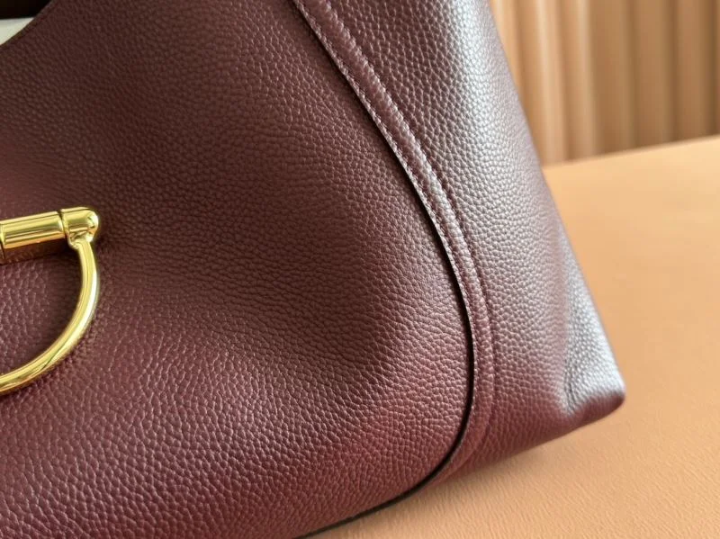 Neat Gucci Top Handle Bags 49596