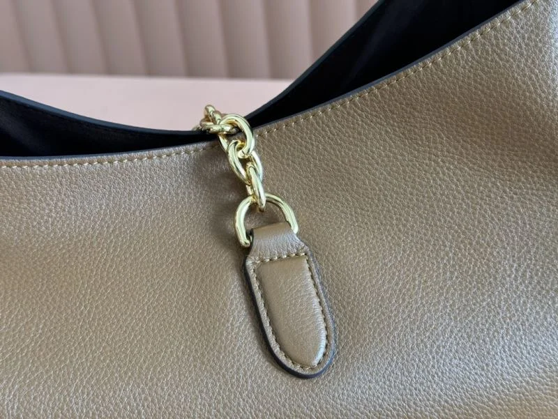 Contemporary Gucci Top Handle Bags 49590