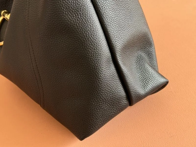 Lightweight Gucci Top Handle Bags 49634