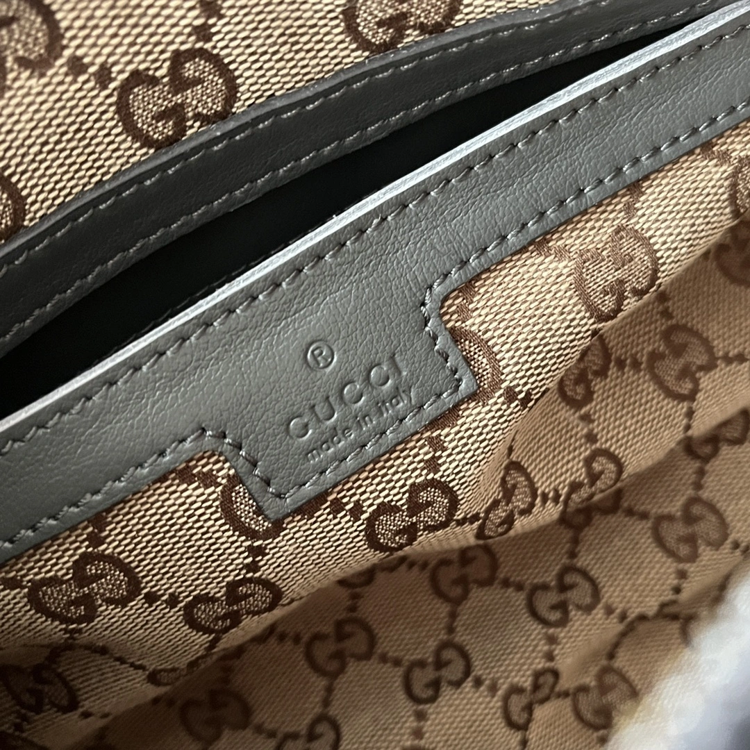 Effortless Gucci Travel Bags 72320