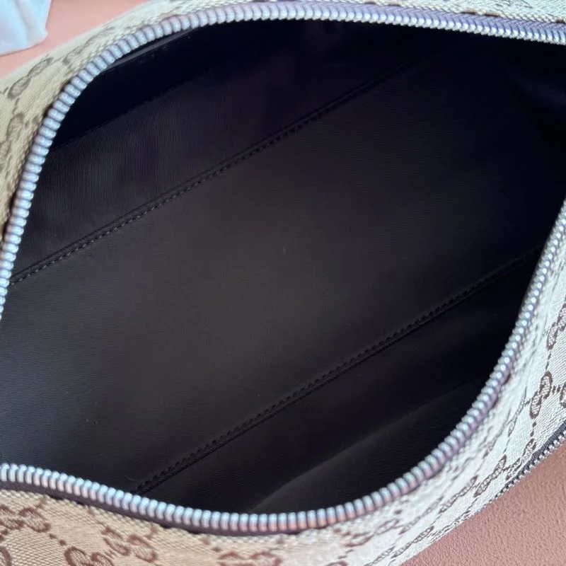 Sleek Gucci Travel Bags 49614