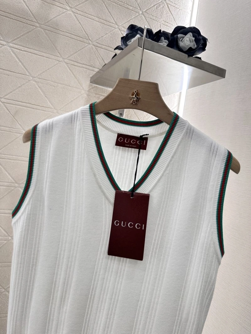 Gucci Vest Bold 124526