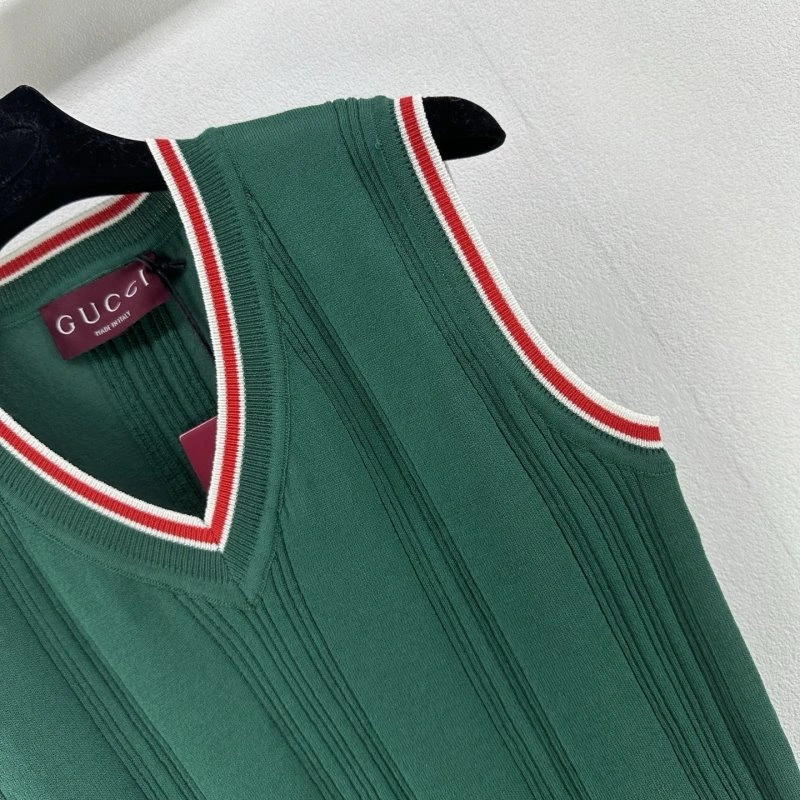 Neat Gucci Vest 124263