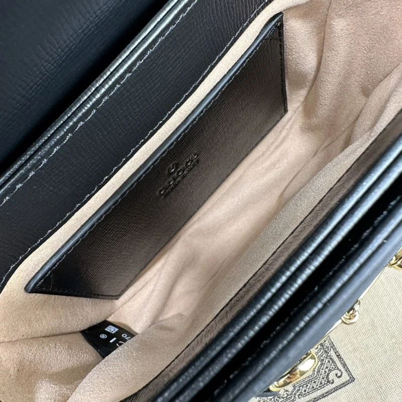 Resilient Gucci Waist Chest Packs 50140