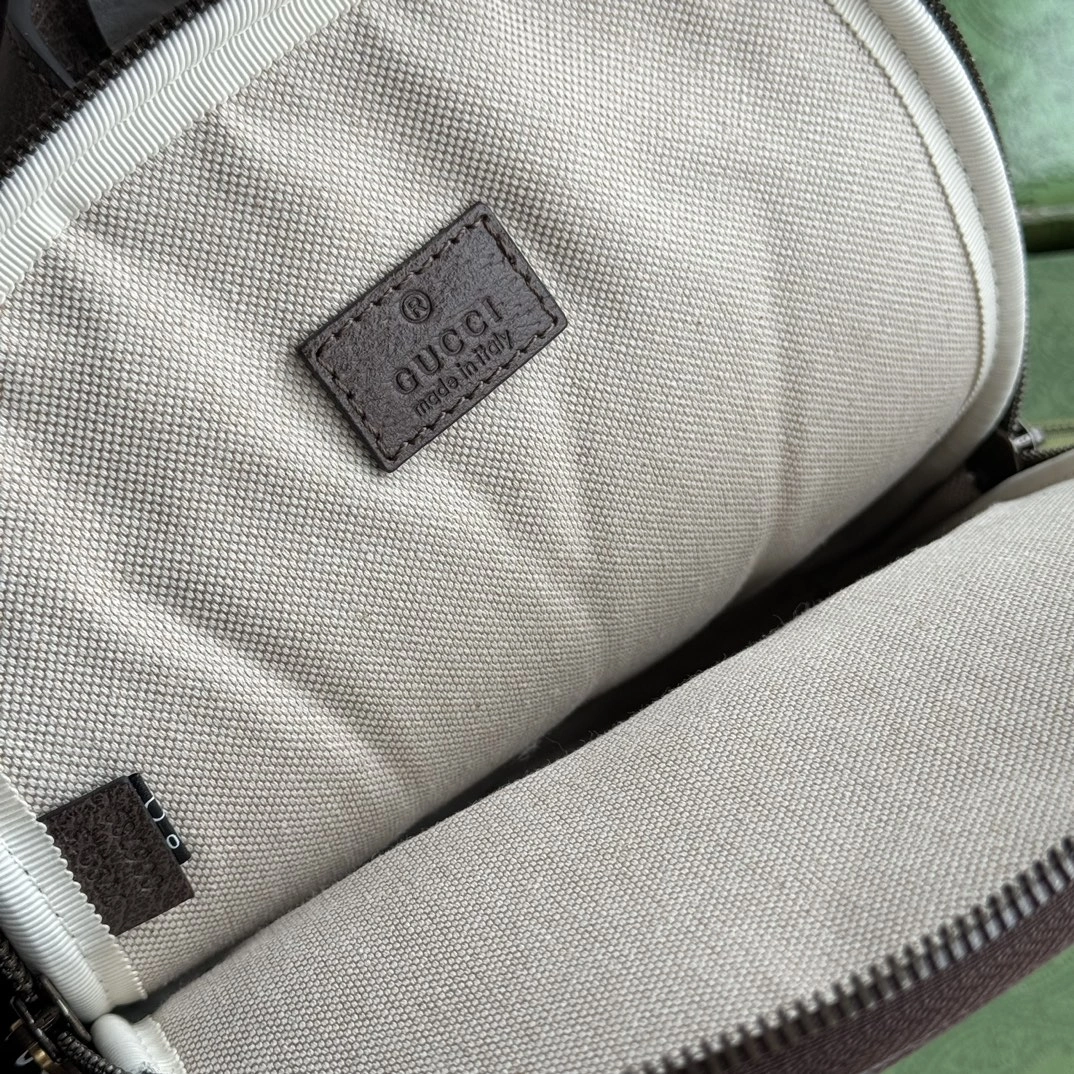 Gucci Waist Chest Packs Cozy 72243