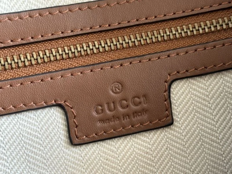 Gucci Waist Chest Packs Fashionable 49563
