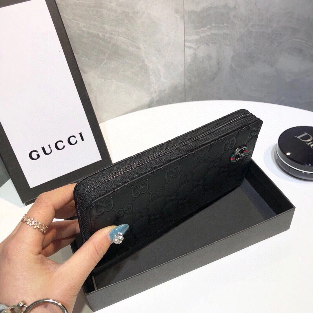 Gucci Wallets Purse Classic 93109