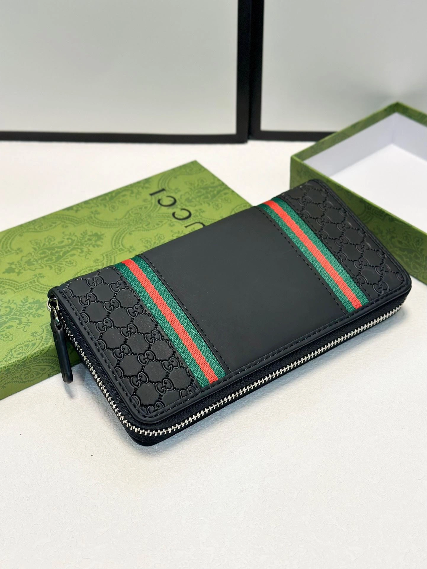 WeatherProof Gucci Wallets Purse 93103