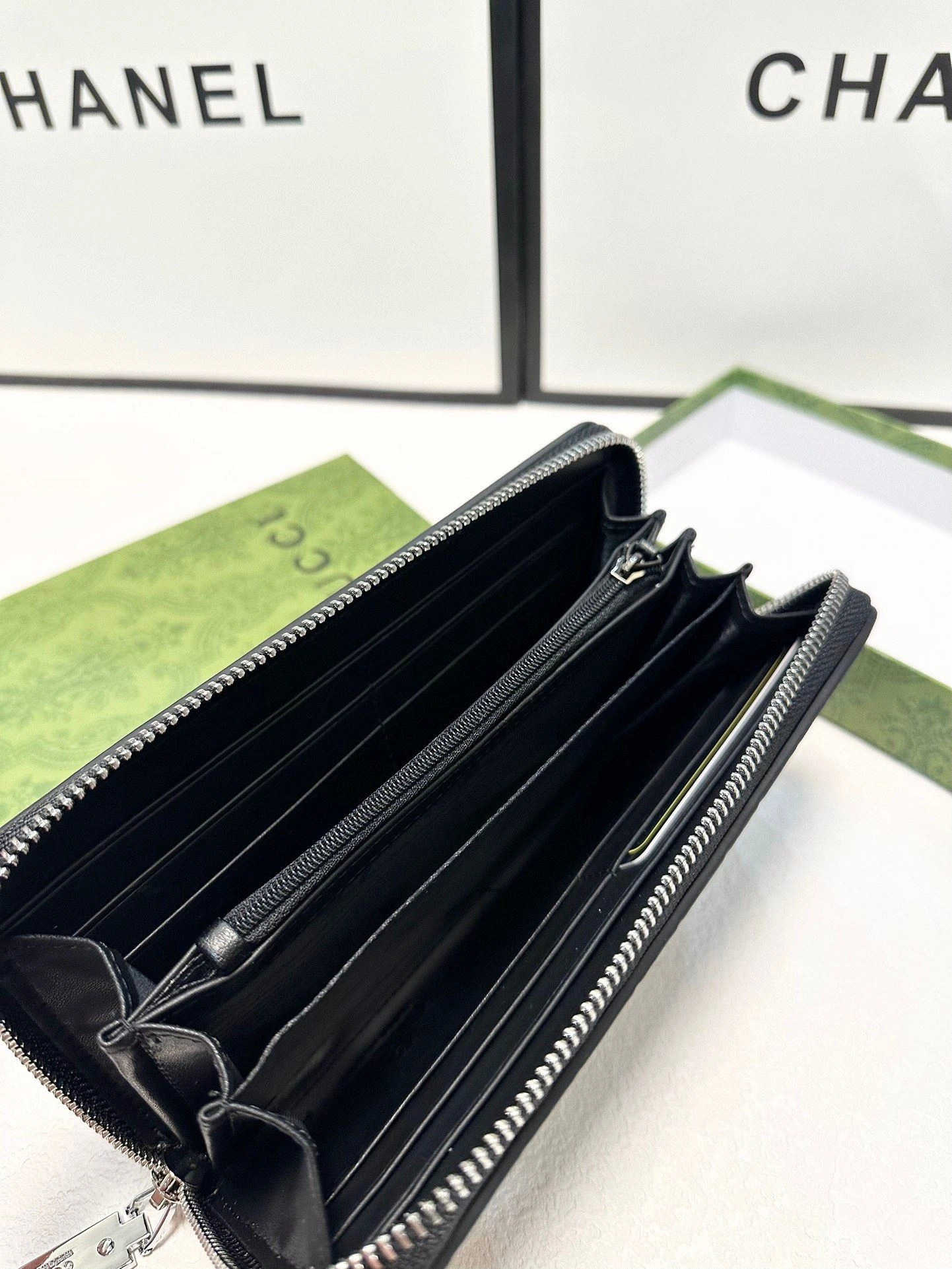 Gucci Wallets Purse Minimalist 93096