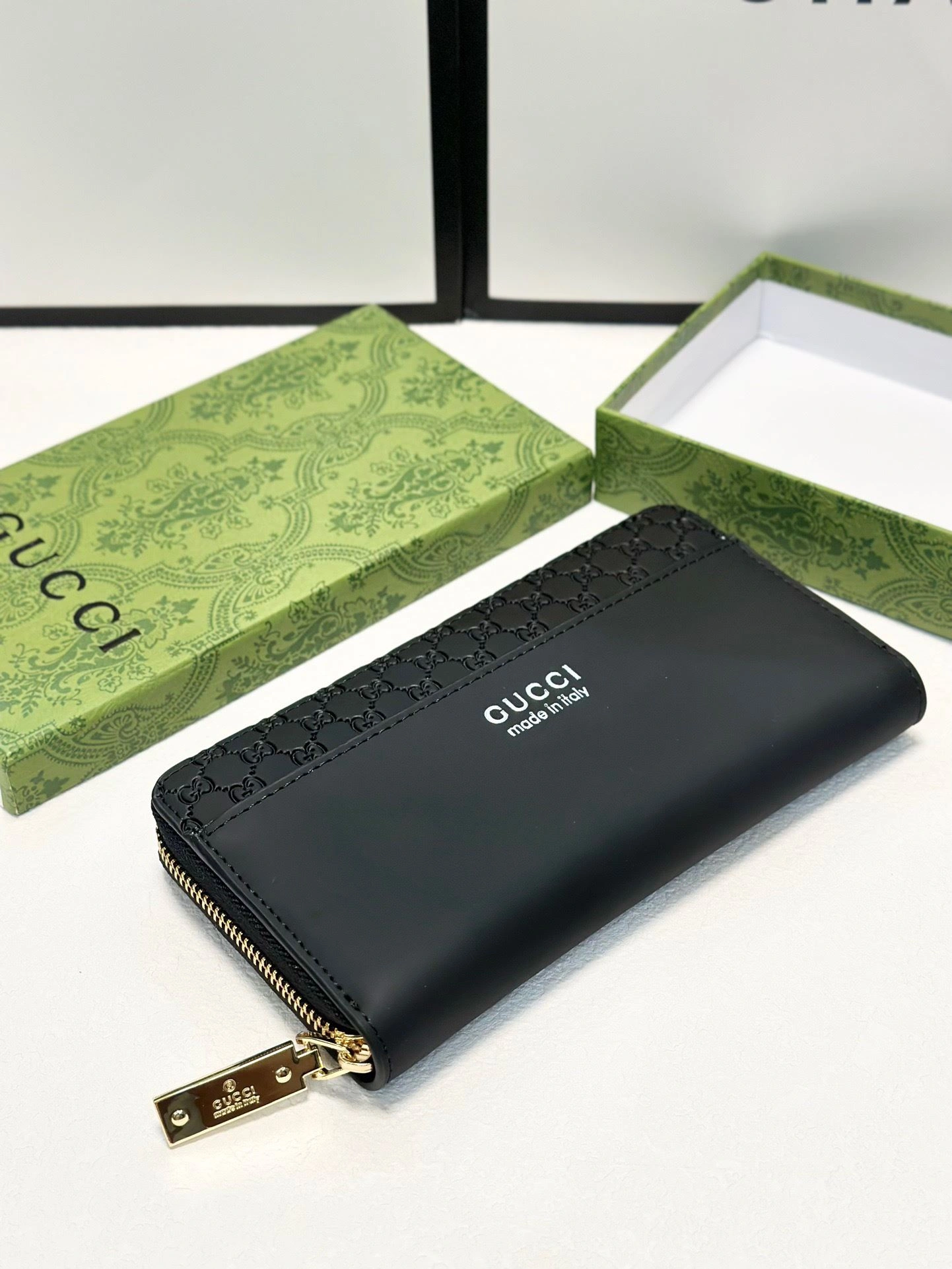 Vibrant Gucci Wallets Purse 93094