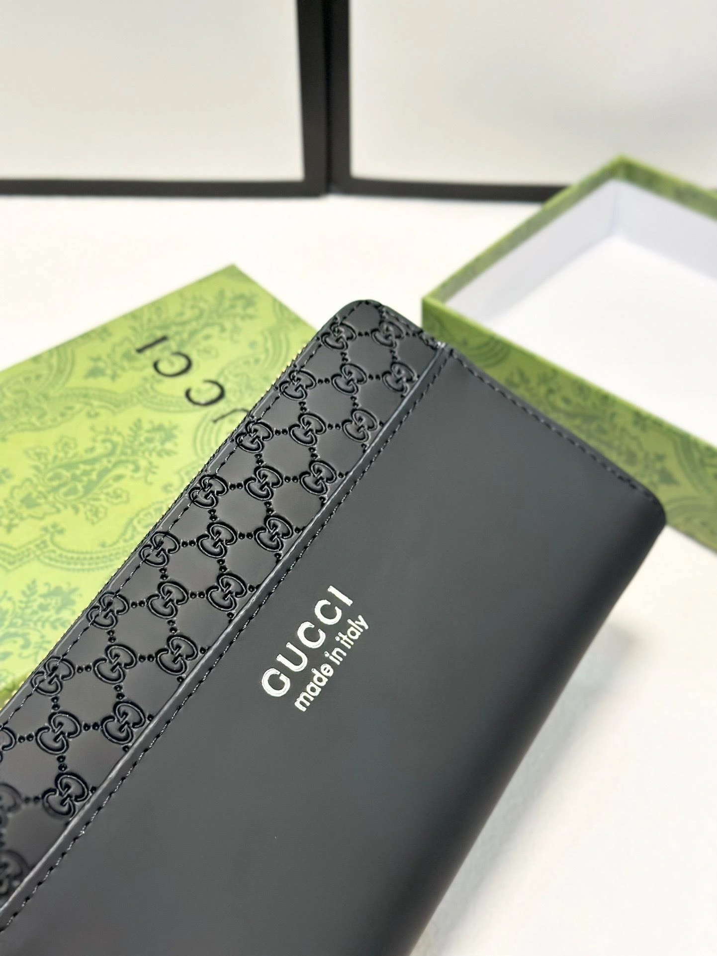 Vibrant Gucci Wallets Purse 93094