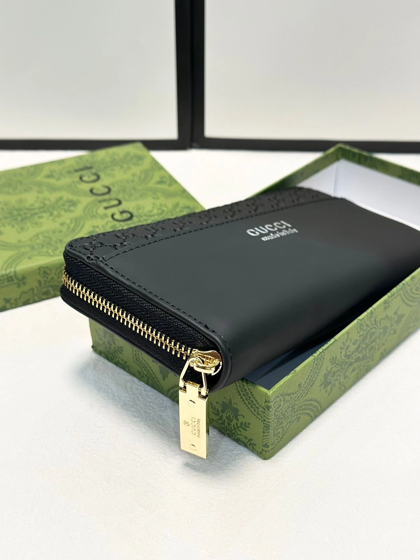 Vibrant Gucci Wallets Purse 93094