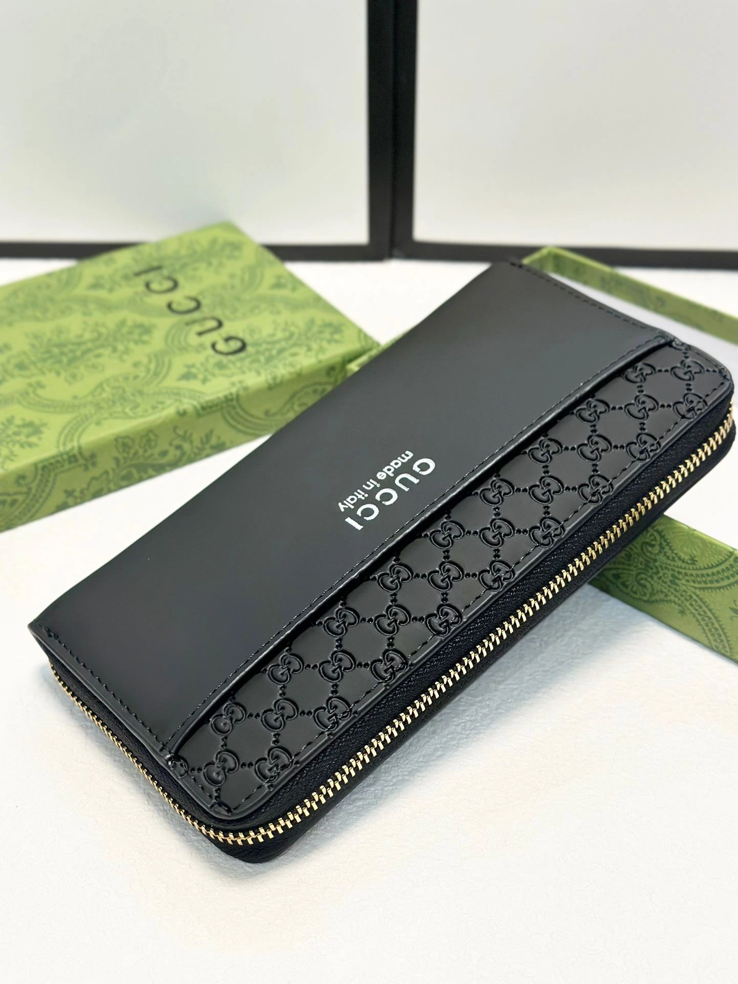 Vibrant Gucci Wallets Purse 93094