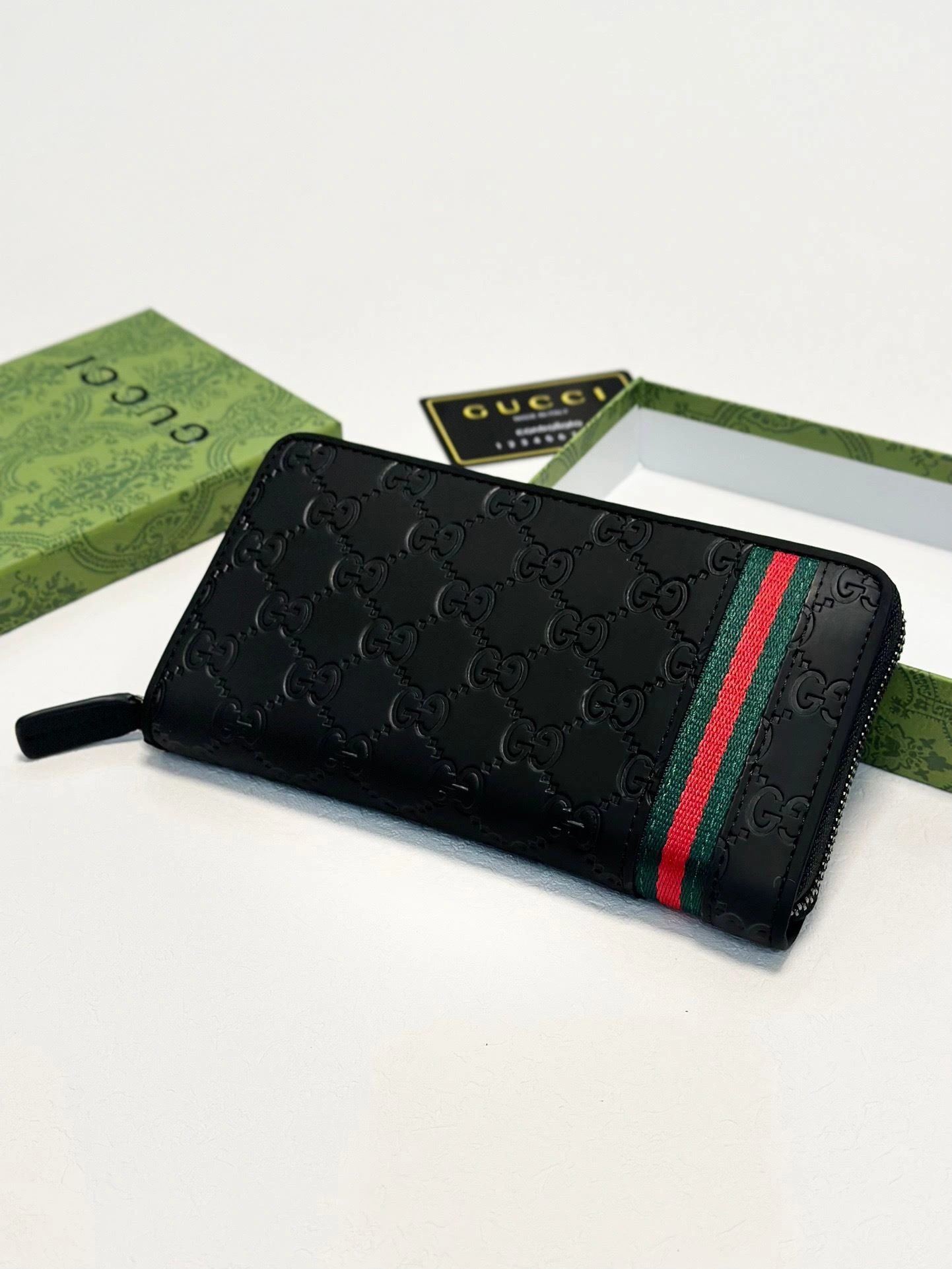Gucci Wallets Purse Flexible 93093